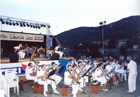 2002
