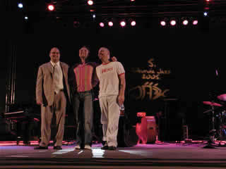 2005