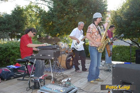 2006