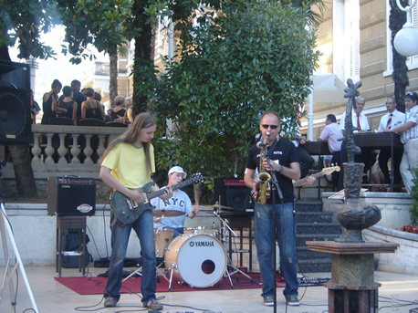 2007