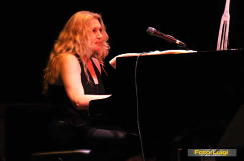 2008