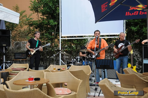 2008