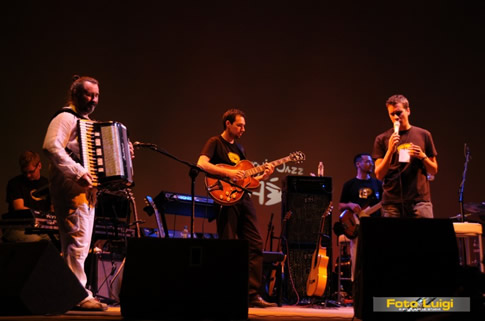 2008