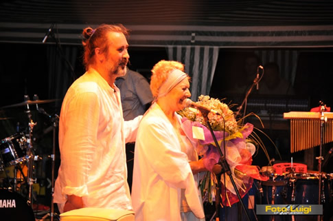 2008