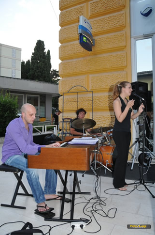 2009