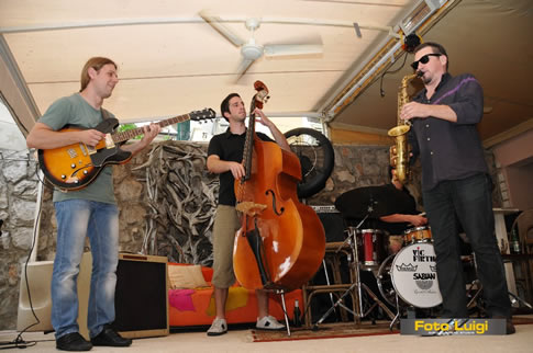 2010