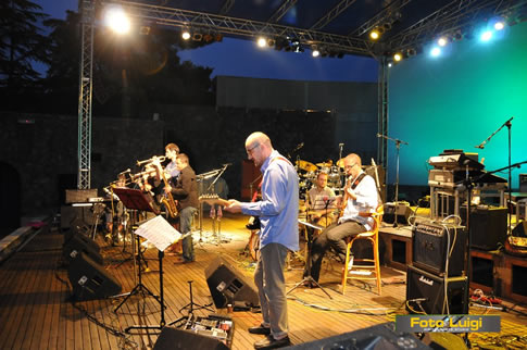 2010